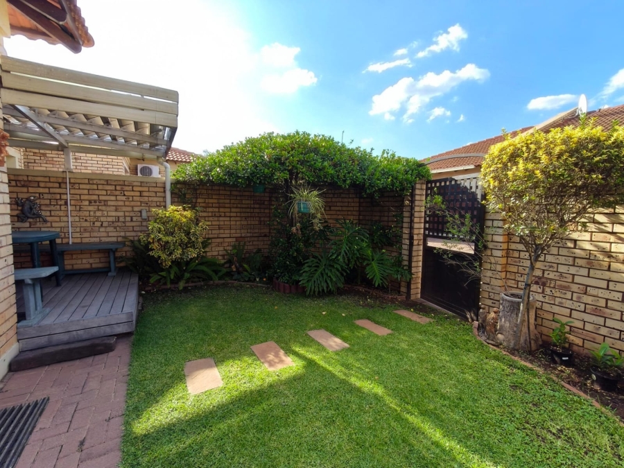 2 Bedroom Property for Sale in Potchefstroom North West